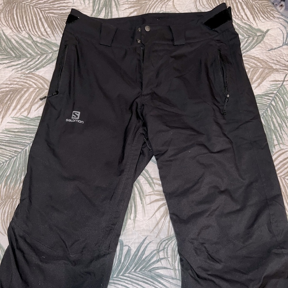 Salomon ski pants size medium